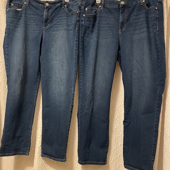 Bandolino Women's Mandie Signature Fit High Rise Straight Leg Jeans - 2 pairs - Picture 2 of 4